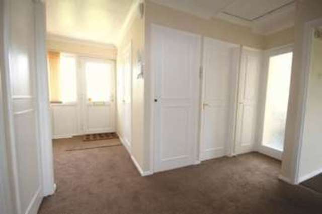  Image of 3 bedroom Detached house to rent in Stonehill Close Bookham Leatherhead KT23 at Stonehill Close Bookham BOOKHAM, KT23 3DY