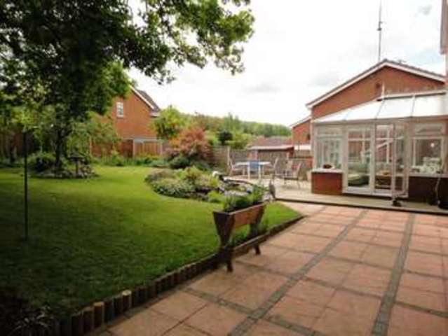  Image of 4 bedroom Detached house for sale in Stonepits Lane Redditch B97 at Stonepits Lane  Redditch, B97 5LX