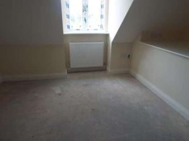  Image of 3 bedroom Terraced house for sale in Stoney Street Sutton-in-Ashfield NG17 at Sutton-in-Ashfield Nottinghamshire Sutton in Ashfield, NG17 4GH