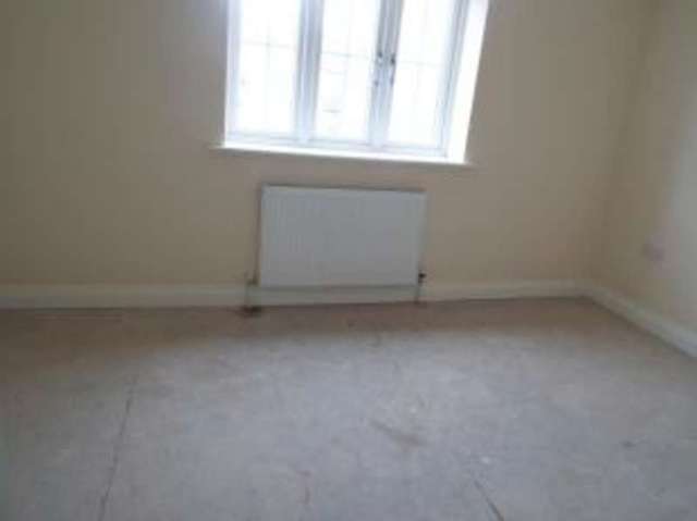  Image of 3 bedroom Terraced house for sale in Stoney Street Sutton-in-Ashfield NG17 at Sutton-in-Ashfield Nottinghamshire Sutton in Ashfield, NG17 4GH