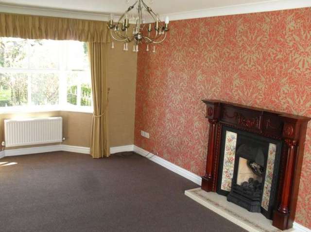  Image of 4 bedroom Detached house to rent in Stowe Close Woolton Liverpool L25 at Off Hillfoot Road, Woolton-Hunts Cross Liverpool Merseyside, L25 7YE