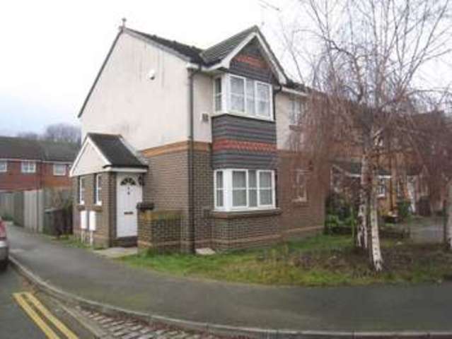  Image of 1 bedroom Terraced house to rent in Stranraer Gardens Slough SL1 at Stranraer Gardens  Slough, SL1 3TE