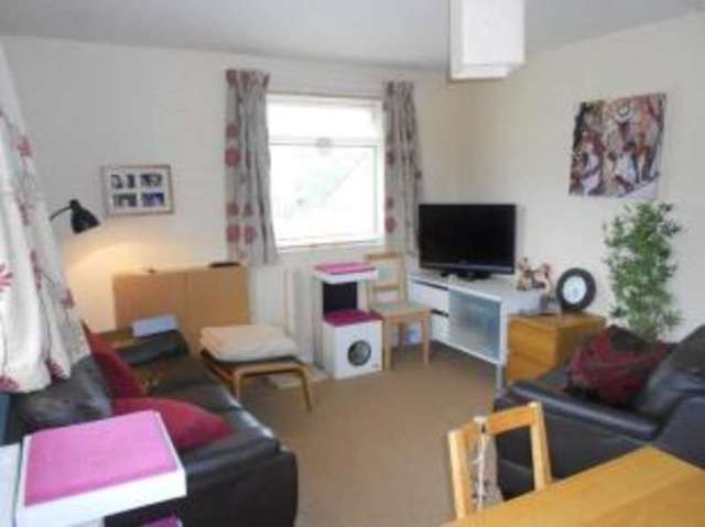  Image of 2 bedroom Flat for sale in Shakespeare Road Bedford MK40 at Shakespeare Road Bedford Bedford, MK40 2DU