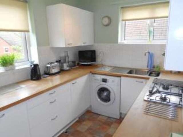  Image of 2 bedroom Flat for sale in Shakespeare Road Bedford MK40 at Shakespeare Road Bedford Bedford, MK40 2DU
