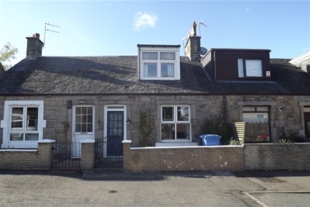  Image of 2 bedroom Terraced house to rent in Strathbrock Place Uphall Broxburn EH52 at Broxburn West Lothian West Lothian, EH52 6BN