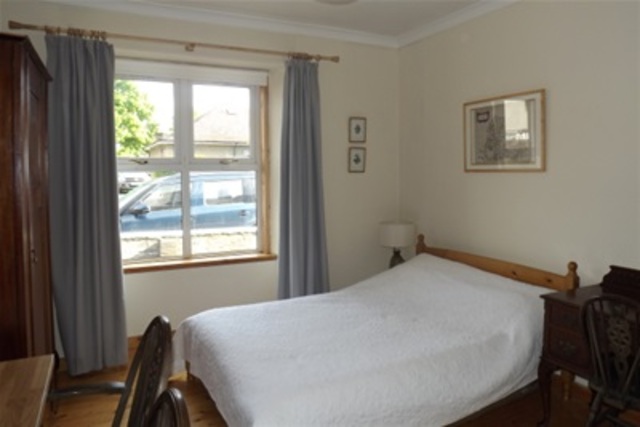  Image of 2 bedroom Terraced house to rent in Strathbrock Place Uphall Broxburn EH52 at Broxburn West Lothian West Lothian, EH52 6BN