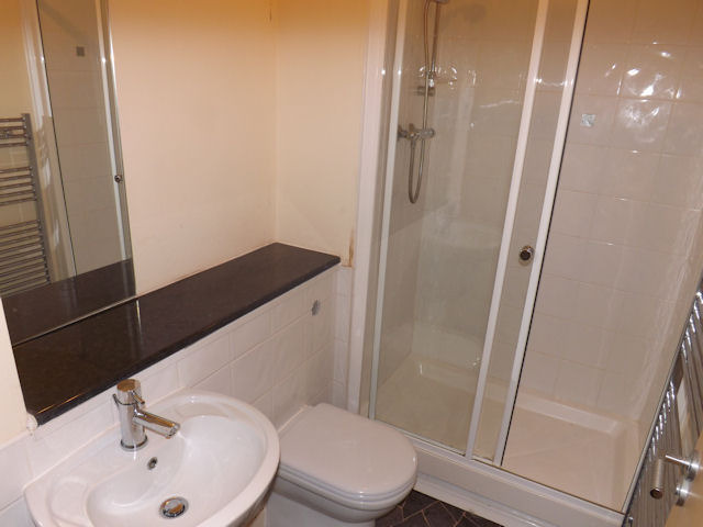 Image of 2 bedroom Flat to rent in Strathclyde Gardens Cambuslang Glasgow G72 at Cambuslang Glasgow Glasgow, G72 7ET