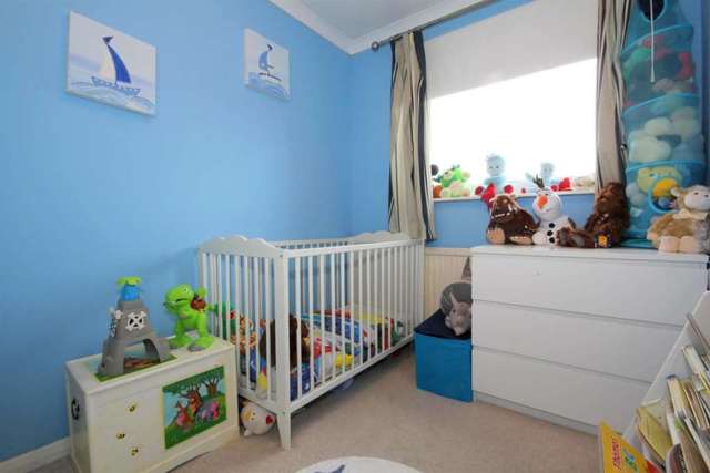  Image of 3 bedroom Detached house for sale in Stuarts Close Hemel Hempstead HP3 at Stuarts Close  Hemel Hempstead, HP3 9EP