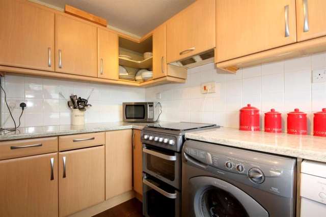  Image of 3 bedroom Detached house for sale in Stuarts Close Hemel Hempstead HP3 at Stuarts Close  Hemel Hempstead, HP3 9EP