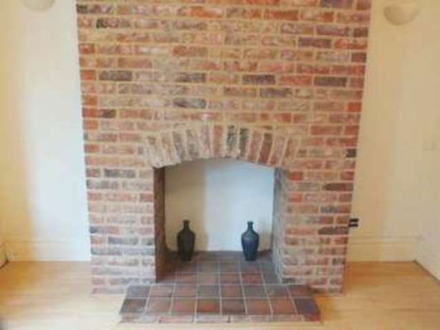  Image of 4 bedroom Semi-Detached house for sale in Suffolk Avenue Shirley Southampton SO15 at Suffolk Avenue  Southampton, SO15 5EF