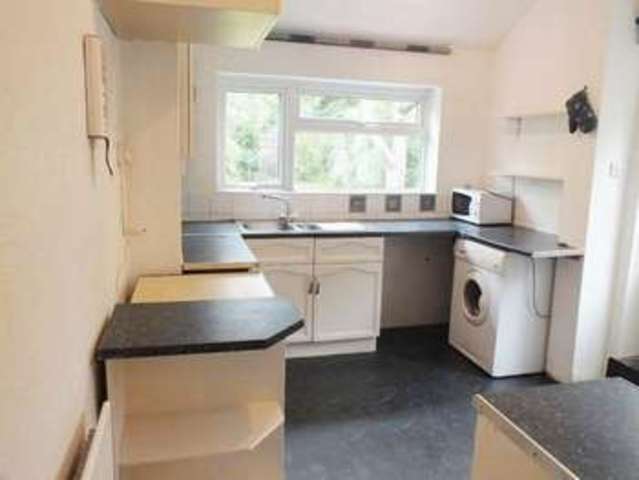 Image of 4 bedroom Semi-Detached house for sale in Suffolk Avenue Shirley Southampton SO15 at Suffolk Avenue  Southampton, SO15 5EF