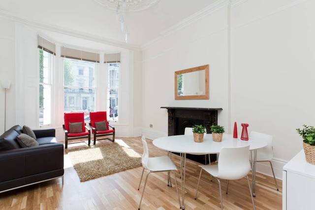  Image of 1 bedroom Ground Flat to rent in Sutherland Avenue London W9 at Sutherland Avenue  London, W9 2HQ