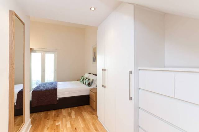  Image of 1 bedroom Ground Flat to rent in Sutherland Avenue London W9 at Sutherland Avenue  London, W9 2HQ