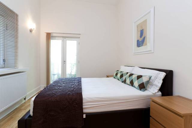  Image of 1 bedroom Ground Flat to rent in Sutherland Avenue London W9 at Sutherland Avenue  London, W9 2HQ