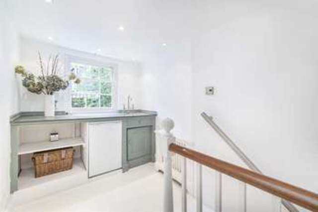  Image of 5 bedroom Terraced house for sale in Sutherland Place London W2 at Notting Hill London Westbourne Grove, W2 5BZ