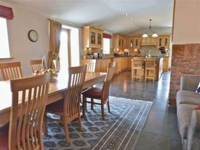  Image of 5 bedroom Detached house for sale in Sutton Mallet Bridgwater TA7 at Sutton Mallet Bridgwater, TA7 9AT