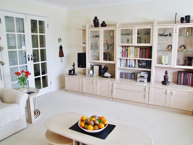 Image of 2 bedroom Flat for sale in Sycamore Close Carshalton SM5 at Carshalton Surrey Carshalton, SM5 2PS
