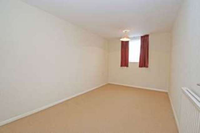  Image of 1 bedroom Flat for sale in Sycamore Close Exeter EX1 at Sycamore Close  Exeter, EX1 3DF