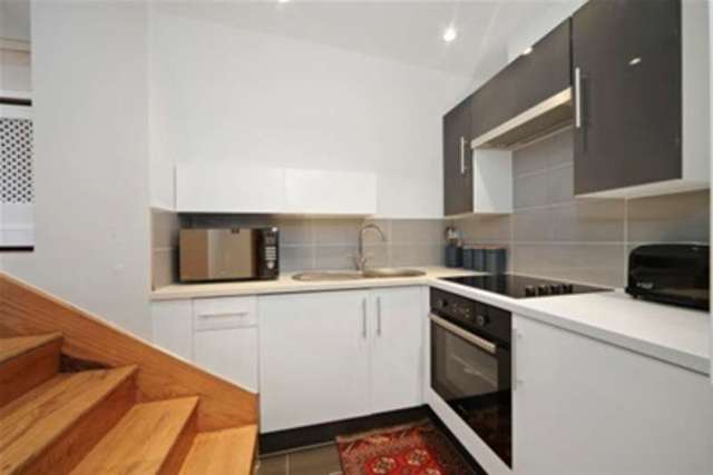  Image of 1 bedroom Property to rent in Sydney Street London SW3 at London, SW3 6PX