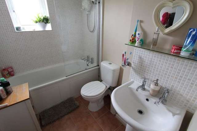  Image of 1 bedroom Flat to rent in Greyfield View Temple Cloud Bristol BS39 at Temple Cloud Bristol Avon, BS39 5DL