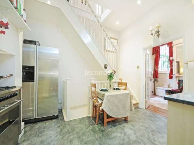  Image of 4 bedroom Detached house for sale in Thames Street Hampton TW12 at Hampton, TW12 2DX