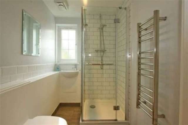  Image of 1 bedroom Flat to rent in Milford Road Pennington Lymington SO41 at Lymington, SO41 8DU