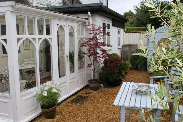  Image of 2 bedroom Semi-Detached house for sale in The Avenue Bromwich Road Worcester WR2 at Bromwich Road Worcestershire Worcester, WR2 4AN