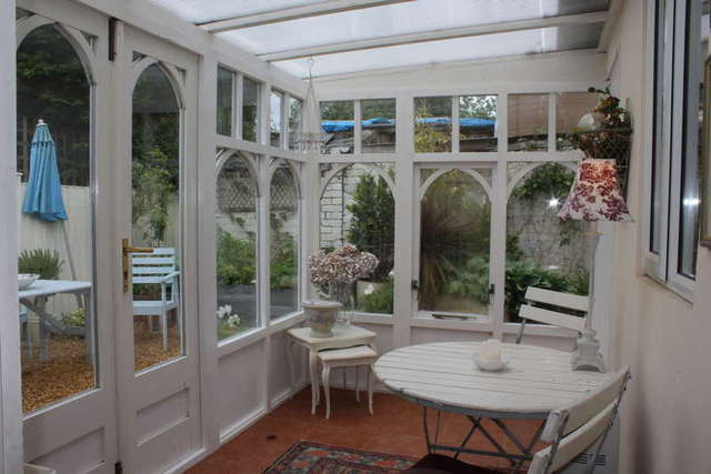  Image of 2 bedroom Semi-Detached house for sale in The Avenue Bromwich Road Worcester WR2 at Bromwich Road Worcestershire Worcester, WR2 4AN