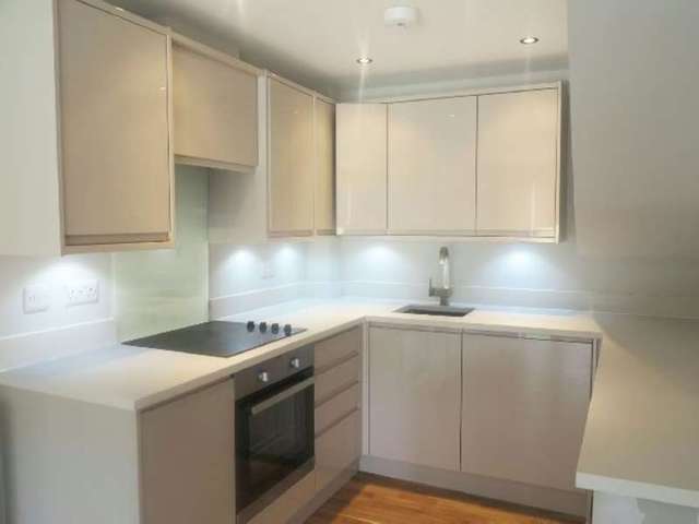  Image of 2 bedroom Flat to rent in The Bevers Mortimer Common Reading RG7 at The Bevers  Reading, RG7 3SP