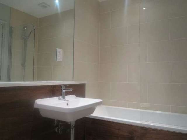  Image of 2 bedroom Flat to rent in The Bevers Mortimer Common Reading RG7 at The Bevers  Reading, RG7 3SP
