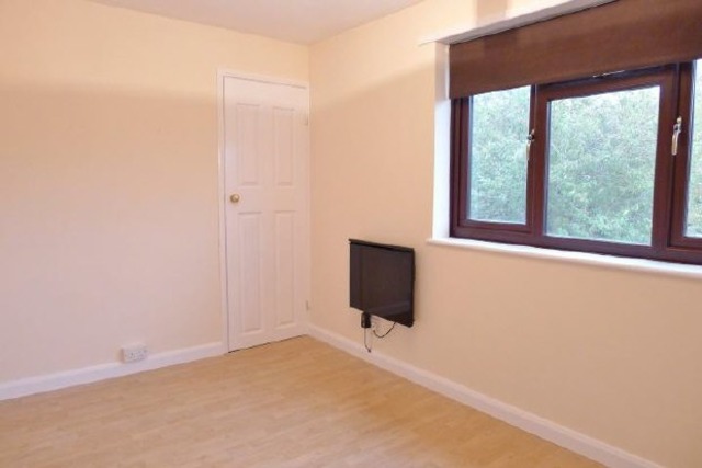  Image of 1 bedroom Flat to rent in The Chase Fareham PO14 at Titchfield Common Fareham Not specified, PO14 4DN