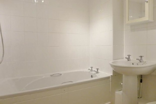  Image of 1 bedroom Flat to rent in The Chase Fareham PO14 at Titchfield Common Fareham Not specified, PO14 4DN