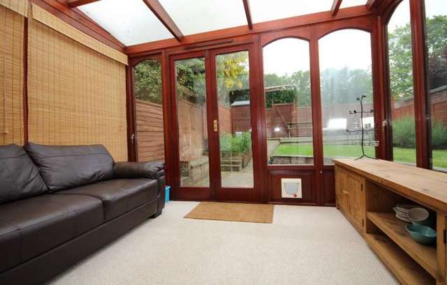  Image of 4 bedroom Terraced house to rent in The Close Henley-on-Thames RG9 at Henley-On-Thames, RG9 1SR