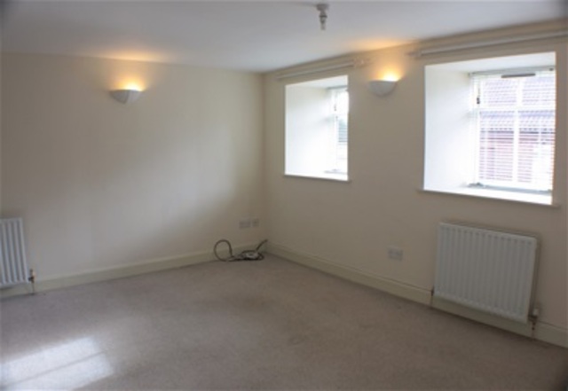  Image of 2 bedroom Flat to rent in Polmont Falkirk FK2 at Polmont Falkirk Falkirk, FK2 0YQ