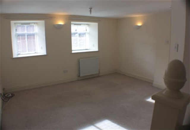  Image of 2 bedroom Flat to rent in Polmont Falkirk FK2 at Polmont Falkirk Falkirk, FK2 0YQ