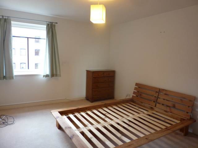  Image of 2 bedroom Flat to rent in Slateford Road Edinburgh EH14 at Slateford Edinburgh Edinburgh, EH14 1PB