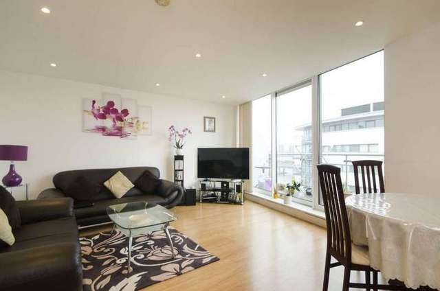  Image of 2 bedroom Apartment to rent in Albert Basin Way London E16 at Albert Basin Way  London, E16 2QZ