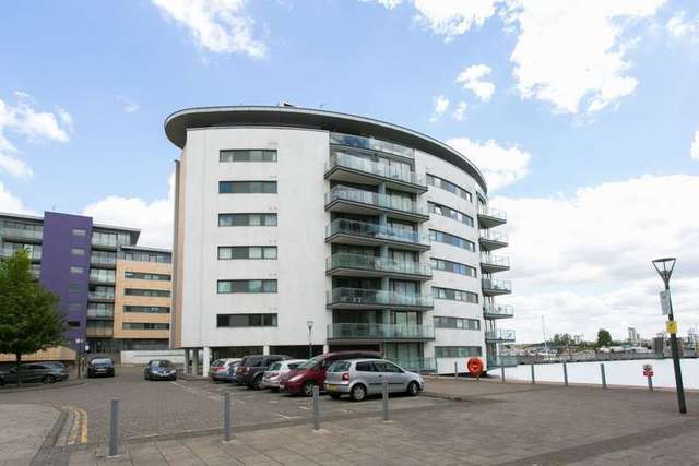  Image of 2 bedroom Apartment to rent in Albert Basin Way London E16 at Albert Basin Way  London, E16 2QZ