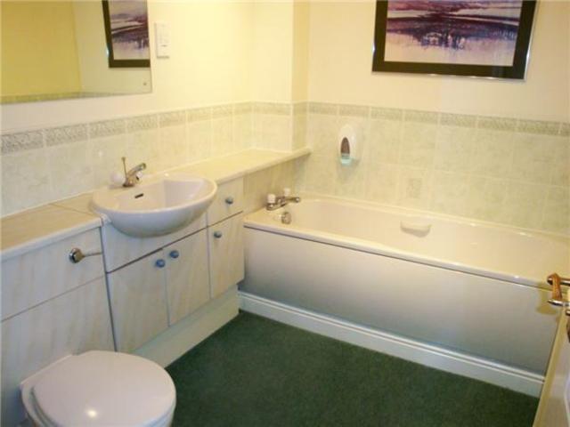  Image of 2 bedroom Flat to rent in The Moorings Dalgety Bay Dunfermline KY11 at Dalgety Bay Fife Fife, KY11 9GP