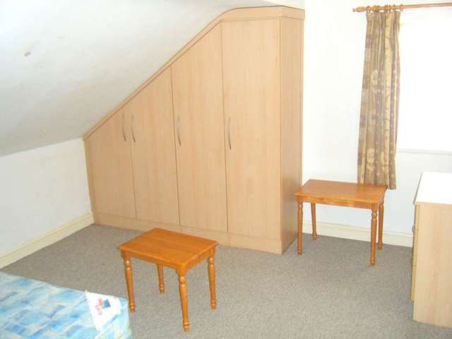  Image of 1 bedroom Apartment to rent in The Polygon Eccles Manchester M30 at The Polygon Eccles Manchester, M30 0DS