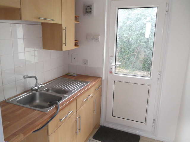  Image of 3 bedroom Semi-Detached house to rent in Sea Front Hayling Island PO11 at Hayling Island Hampshire, PO11 0AN