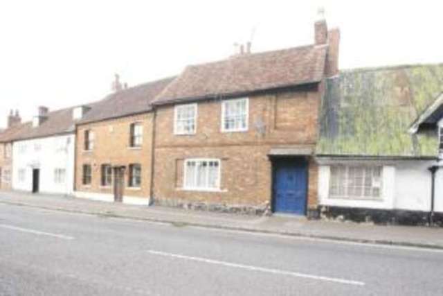  Image of 3 bedroom Terraced house for sale in Tickford Street Newport Pagnell MK16 at Newport Pagnell Buckinghamshire Newport Pagnell, MK16 9AW