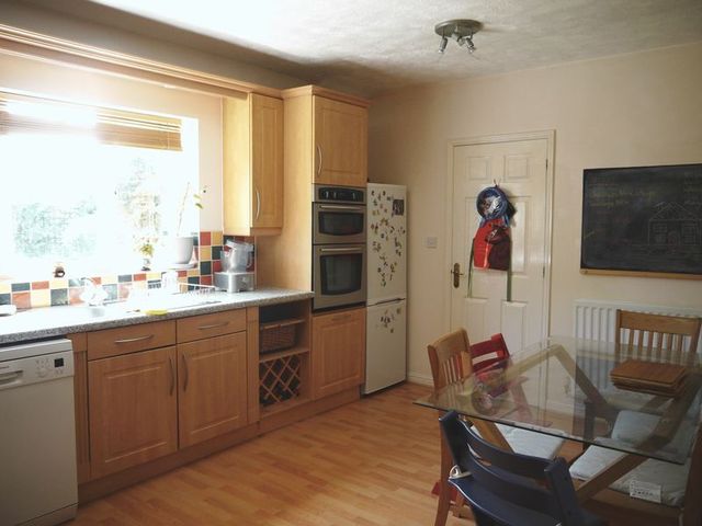  Image of 4 bedroom Detached house to rent in Branewick Close Titchfield Fareham PO15 at Branewick Close Titchfield Park Fareham, PO15 5RS