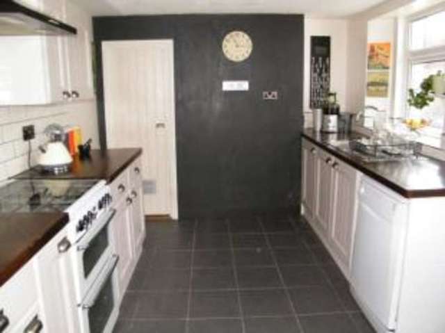  Image of 3 bedroom End of Terrace for sale in Hartop Road Torquay TQ1 at Torquay Devon Babbacombe, TQ1 4QJ