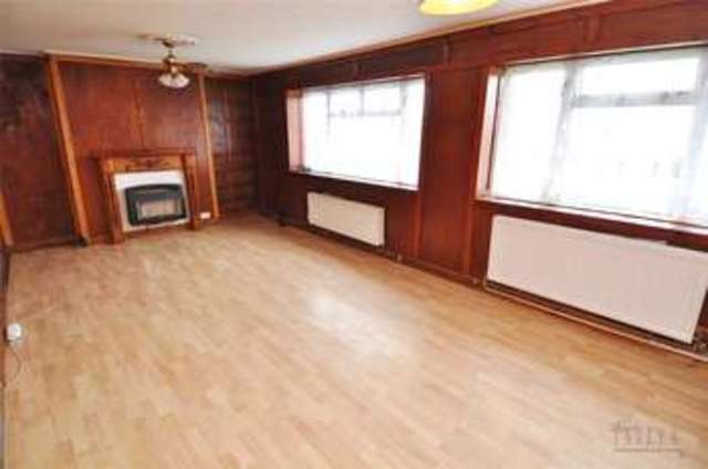  Image of 2 bedroom Flat for sale in Town Meadow Lane Moreton Wirral CH46 at Moreton Wirral Moreton, CH46 7TD