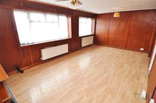  Image of 2 bedroom Flat for sale in Town Meadow Lane Moreton Wirral CH46 at Moreton Wirral Moreton, CH46 7TD