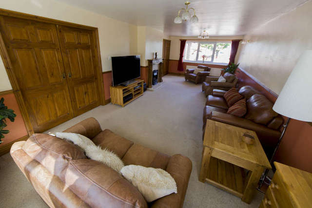  Image of 4 bedroom Detached house for sale in Tudor Close Thorpe Willoughby Selby YO8 at Thorpe Willoughby Selby Thorpe Willoughby, YO8 9NP