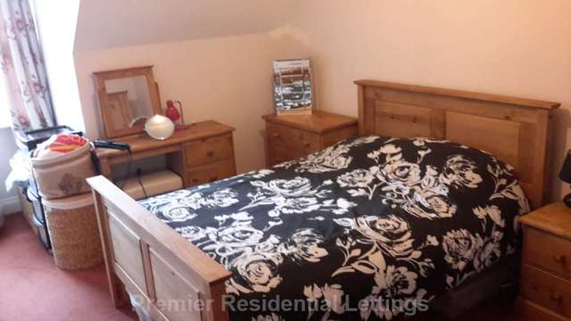  Image of 1 bedroom Apartment to rent in Tudor Place Ipswich IP4 at Christchurch Street  Ipswich, IP4 2DB