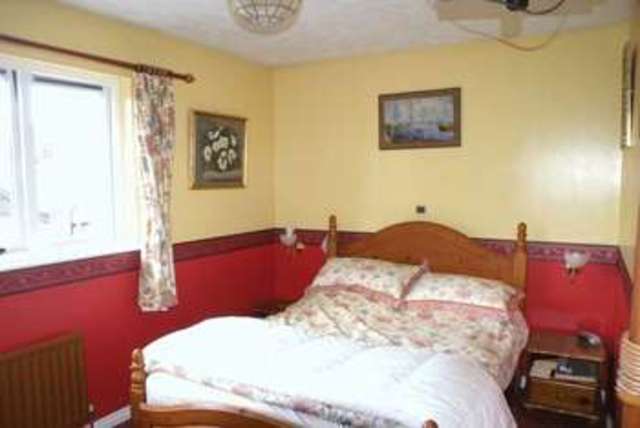  Image of 3 bedroom Detached house for sale in Broad Hinton Twyford Reading RG10 at Broad Hinton Twyford Reading, RG10 0XJ