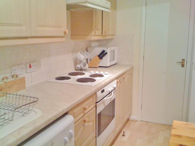  Image of 1 bedroom Flat to rent in Tytler Gardens Edinburgh EH8 at Abbeyhill Edinburgh Edinburgh, EH8 8HQ